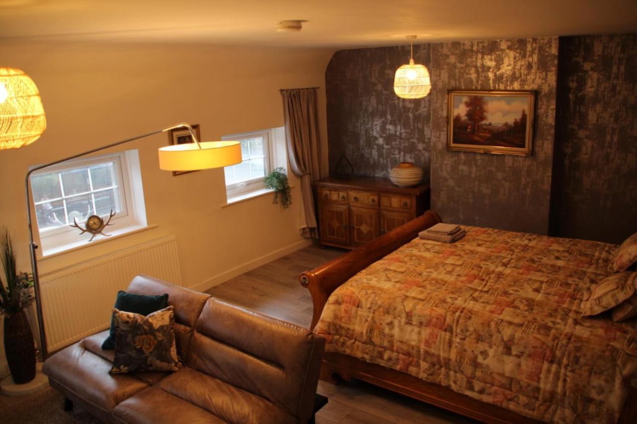 House 1905 - Self Catering Serviced Apartment Tidworth Екстер'єр фото