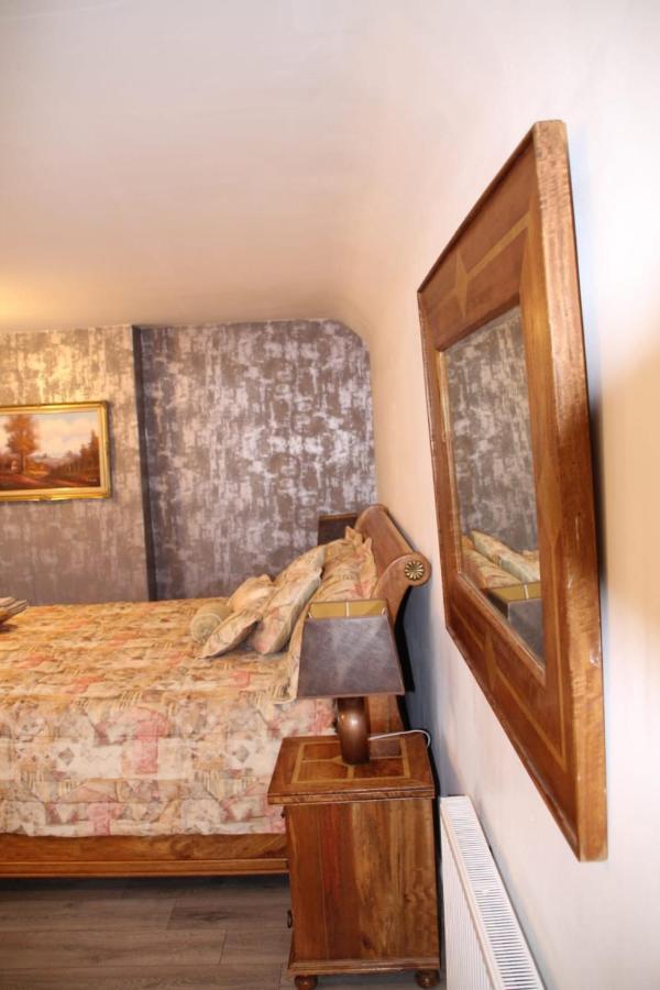 House 1905 - Self Catering Serviced Apartment Tidworth Екстер'єр фото