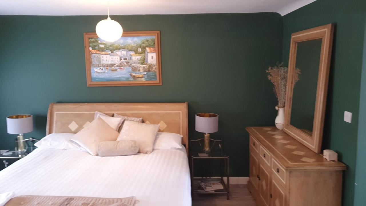 House 1905 - Self Catering Serviced Apartment Tidworth Екстер'єр фото