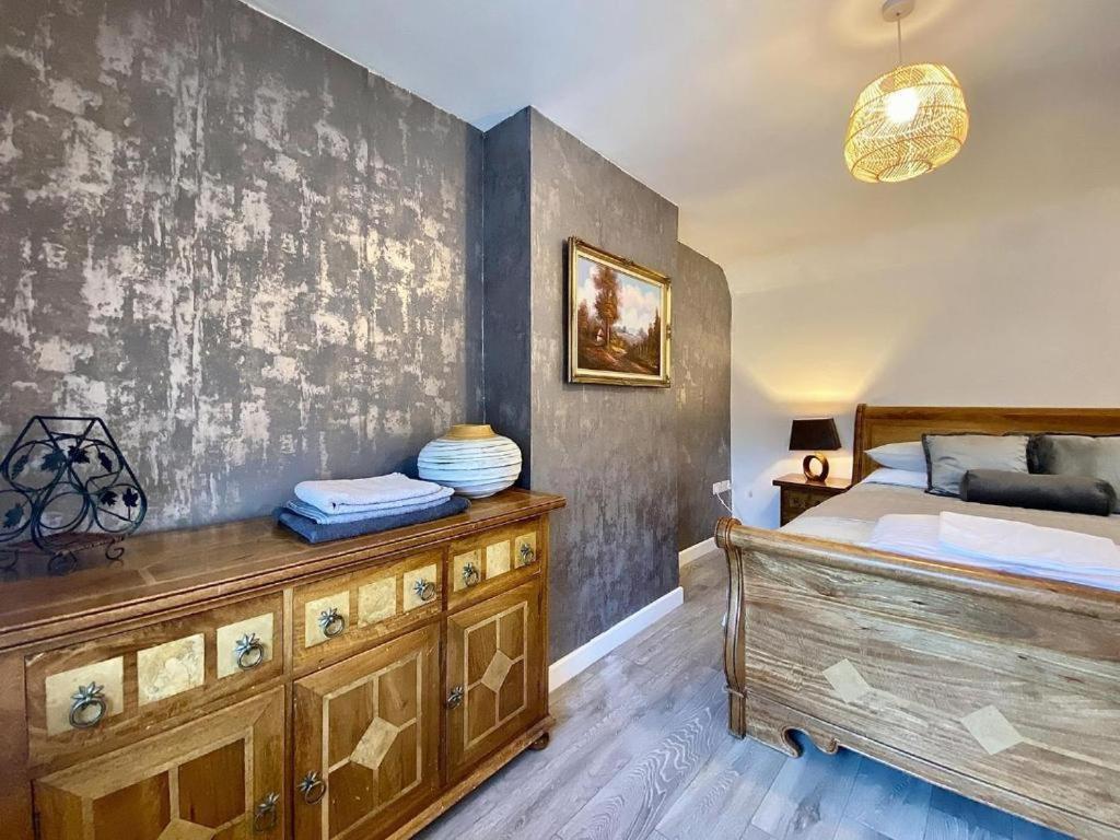 House 1905 - Self Catering Serviced Apartment Tidworth Екстер'єр фото